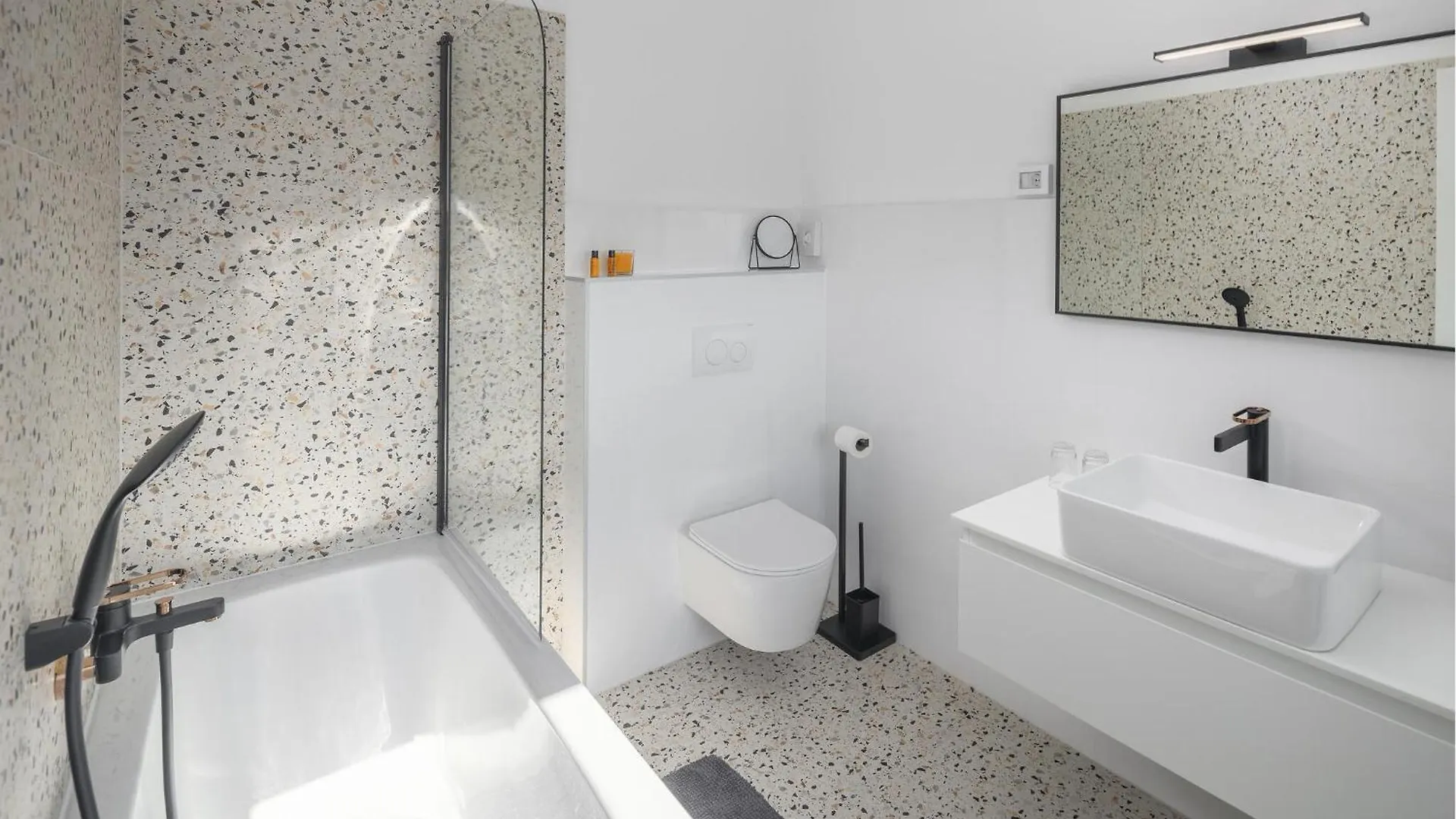 3 Bedroom Gorgeous Home In Jural 0*,