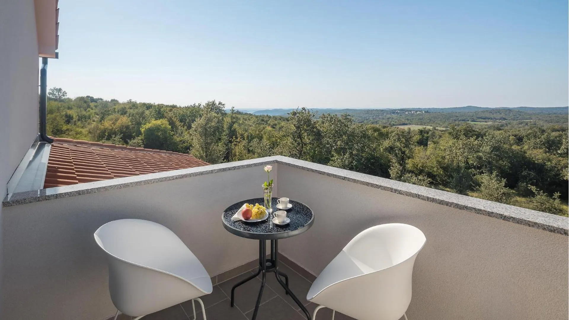 3 Bedroom Gorgeous Home In Jural Croatia
